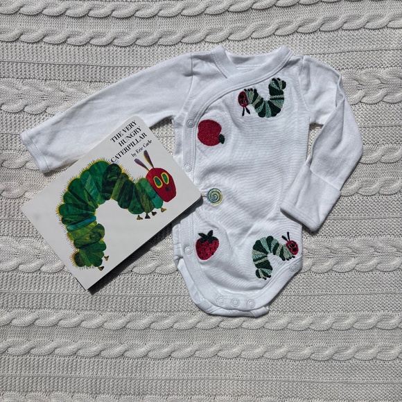THE VERY HUNGRY CATERPILLAR Embroidered Newborn Bodysuit and Book Set - NWOT - Picture 1 of 1